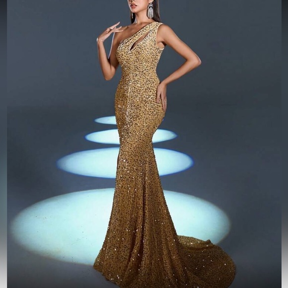 Luxe gold sequins mermaid hem bodycon formal evening black tie gown dress - Picture 3 of 6